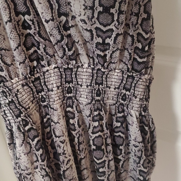 Snakskin pattern top M - Picture 3 of 3